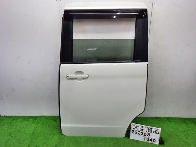 【中古】中古部品 デリカＤ2 MB15S 左ﾘｱﾄﾞｱ 【3330890100-000023230813400】