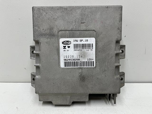 【中古】中古部品 シトロエン ZX N2LFW エンジンコンピューター 【3310070100-001041626163100】