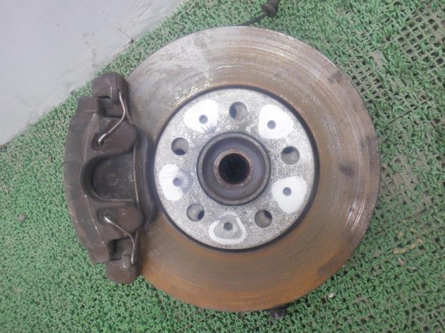 【中古】中古部品 ボルボ 70シリーズ SB5244W 左ﾌﾛﾝﾄﾅｯｸﾙﾊﾌﾞ 【3310250100-000233032344340】