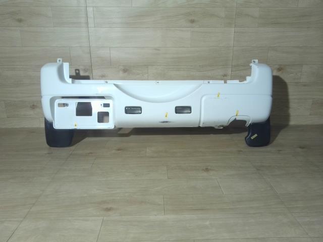 【中古】中古部品 ジムニー JB23W ﾘｱﾊﾞﾝﾊﾟｰ 【3310390100-240112000515100】