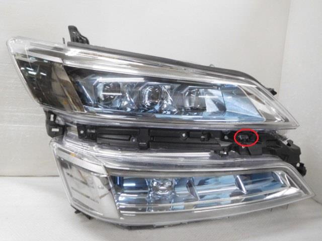 【中古】中古部品 ヴェルファイア GGH30W 右ﾍｯﾄﾞﾗﾝﾌﾟ 【3380050000-000035340510800】