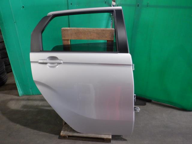 【中古】中古部品 Ｎ－ＷＧＮ JH1 右ﾘｱﾄﾞｱ 【3340140100-000024016513300】