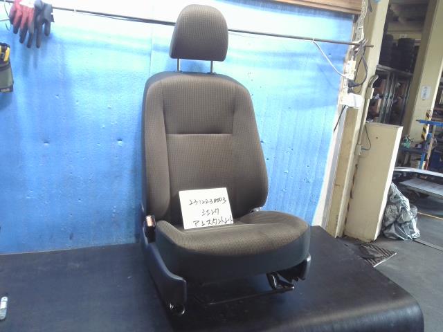 【中古】中古部品 シエンタ NHP170G ｱｼｽﾀﾝﾄｼｰﾄ 【3310220100-231223000370600】