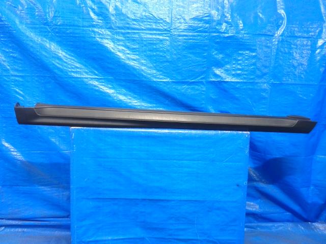 【中古】中古部品 アウトランダー CW4W 左ｻｲﾄﾞｽﾃｯﾌﾟ 【3310200100-000020526113800】