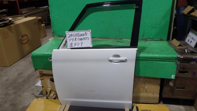 【中古】中古部品 ソリオ MA15S 左ﾌﾛﾝﾄﾄﾞｱ 【3330340100-240116000513200】