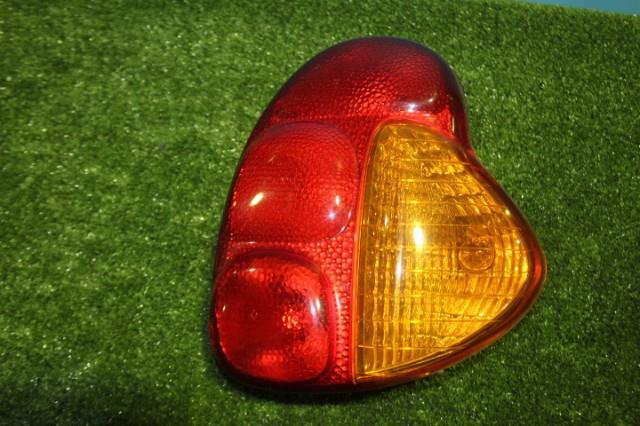 【中古】中古部品 フィアット ムルティプラ 右ﾃｰﾙﾗﾝﾌﾟ 【3330950100-000037281615500】