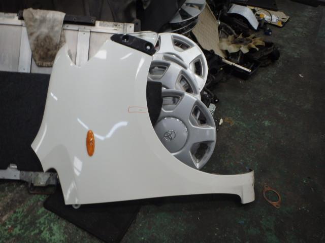 【中古】中古部品 タントエグゼ L455S 右フロントフェンダー 【3331010800-000021835210600】