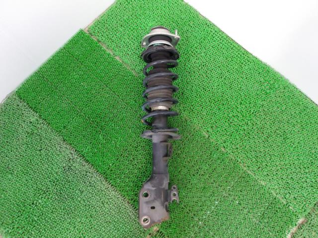 【中古】中古部品 ステラ LA100F 右ﾌﾛﾝﾄｽﾄﾗｯﾄ 【3310250100-000243000150110】