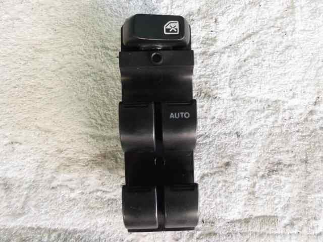【中古】中古部品 セルボ HG21S ﾊﾟﾜｰｳｲﾝﾄﾞｳｽｲｯﾁ 【3310420000-000002249561900】 9,716円
