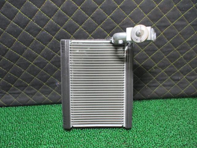 【中古】中古部品 ワゴンＲ MH21S A/Cｸｰﾘﾝｸﾞﾕﾆｯﾄ 【3330660100-000023334660800】