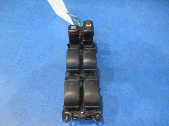 【中古】中古部品 アイシス ANM10W ﾊﾟﾜｰｳｲﾝﾄﾞｳｽｲｯﾁ 【3310160100-000004276761900】