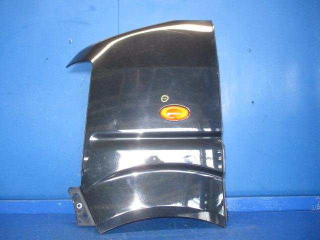 【中古】中古部品 エブリィ DA64W 左ﾌﾛﾝﾄﾌｪﾝﾀﾞｰ 【3310270100-000014044510700】