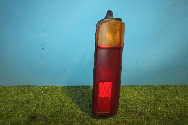 【中古】中古部品 ハイゼット S100V 右ﾃｰﾙﾗﾝﾌﾟ 【3330950100-000041160315500】