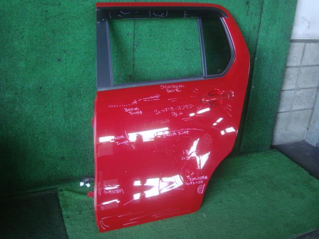 【中古】中古部品 ワゴンＲ MH44S 左ﾘｱﾄﾞｱ 【3340220100-000224031613400】