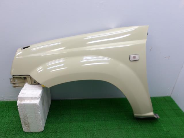 【中古】中古部品 エクストレイル NT30 左ﾌﾛﾝﾄﾌｪﾝﾀﾞｰ 【3310250100-000243002910700】 10,560円