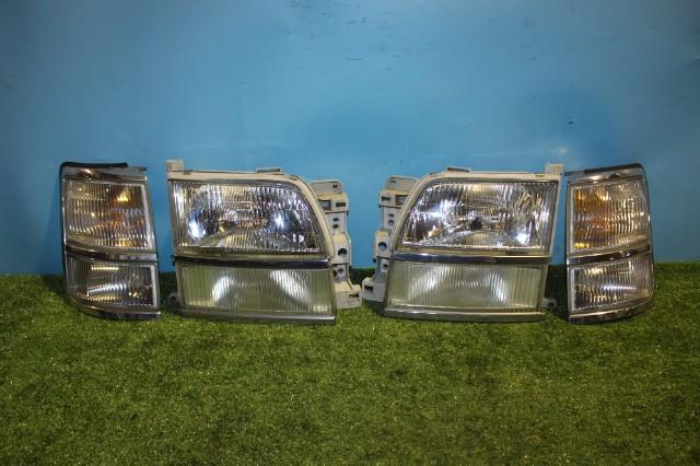 【中古】中古部品 エルグランド ALE50 左ﾍｯﾄﾞﾗﾝﾌﾟ 【3330950100-000038221110900】