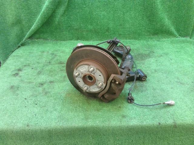 【中古】中古部品 タント LA600S 右ﾌﾛﾝﾄﾅｯｸﾙﾊﾌﾞ 【3260240000-240215000344310】