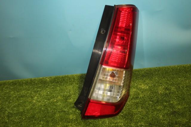 【中古】中古部品 AZワゴン MJ23S 右テールランプ 【3330950100-000037271215500】