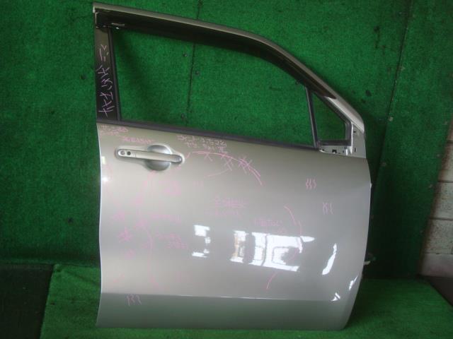 【中古】中古部品 ワゴンＲ MH34S 右ﾌﾛﾝﾄﾄﾞｱ 【3340220100-000224037613100】