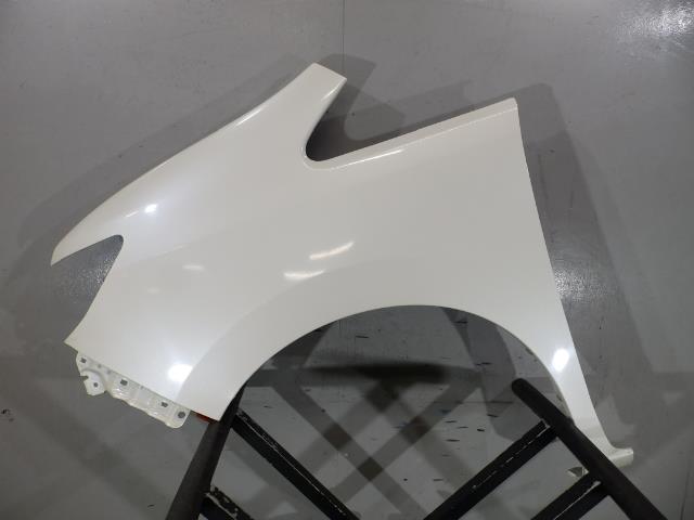 【中古】中古部品 ランディ SNC26 左ﾌﾛﾝﾄﾌｪﾝﾀﾞｰ 【3260250000-000024021010700】