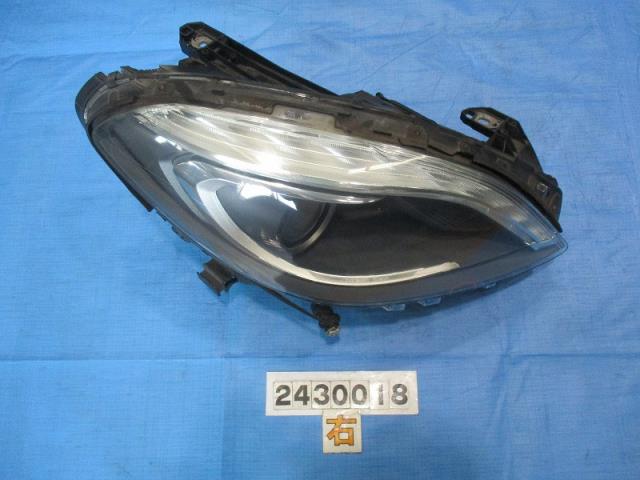 【中古】中古部品 ベンツ Bクラス 246242 右ﾍｯﾄﾞﾗﾝﾌﾟ 【3310040100-000243001810800】