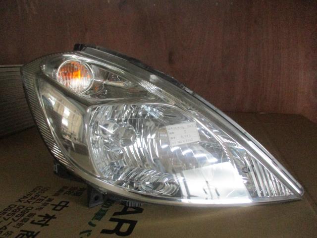【中古】中古部品 プレサージュ TU31 右ﾍｯﾄﾞﾗﾝﾌﾟ 【3310160100-000793757610800】｜e-cleマート