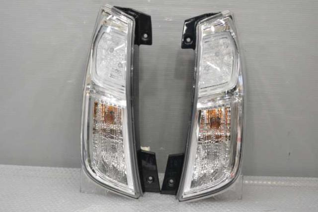 【新品】日産　デイズルークス　テールライト　テールランプ　セット 2402270003069-1.jpg