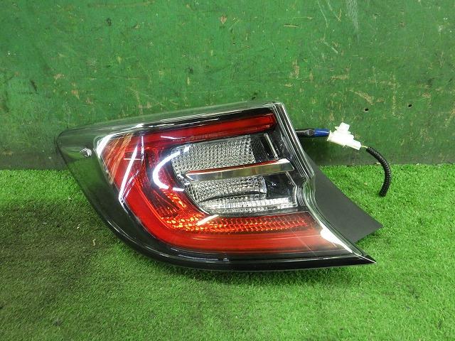 【中古】中古部品 カローラスポーツ NRE210H 左ﾃｰﾙﾗﾝﾌﾟ 【3330150100-000024305815600】 13,471円