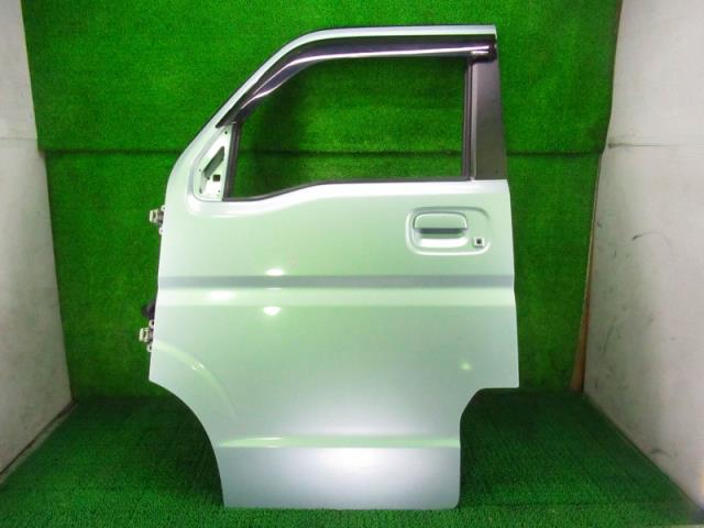 【中古】中古部品 エブリィ DA17W 左ﾌﾛﾝﾄﾄﾞｱ 【3330210100-000036028613200】