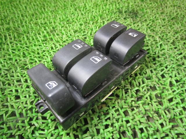 【中古】中古部品 ミラココア L675S ﾊﾟﾜｰｳｲﾝﾄﾞｳｽｲｯﾁ 【3330540100-240221001161900】