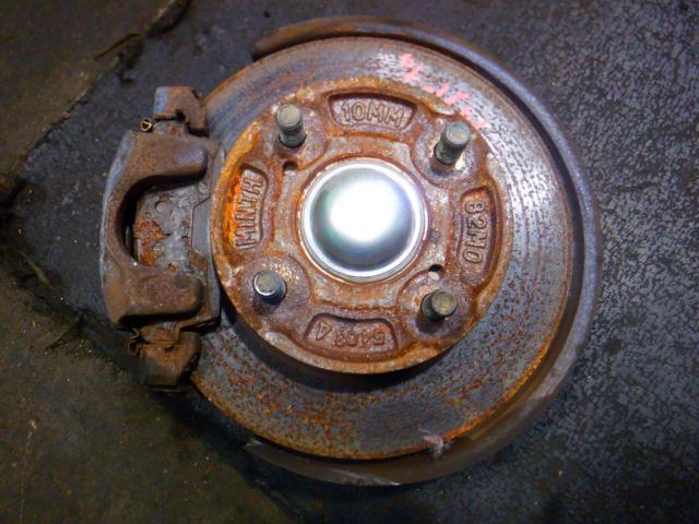 【中古】中古部品 NV100クリッパー DR17V 右ﾌﾛﾝﾄﾅｯｸﾙﾊﾌﾞ 【3340140100-000023520144310】