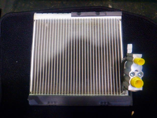 【中古】中古部品 ハイゼット S321V A/Cｸｰﾘﾝｸﾞﾕﾆｯﾄ 【3340140100-000023516260800】
