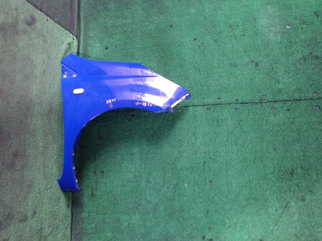 【中古】中古部品 ノート E11 右ﾌﾛﾝﾄﾌｪﾝﾀﾞｰ 【3340220100-000225002410600】