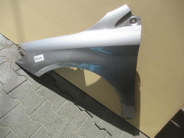 【中古】中古部品 ベンツ Bクラス 246242 左ﾌﾛﾝﾄﾌｪﾝﾀﾞｰ 【3380050000-000035422110700】