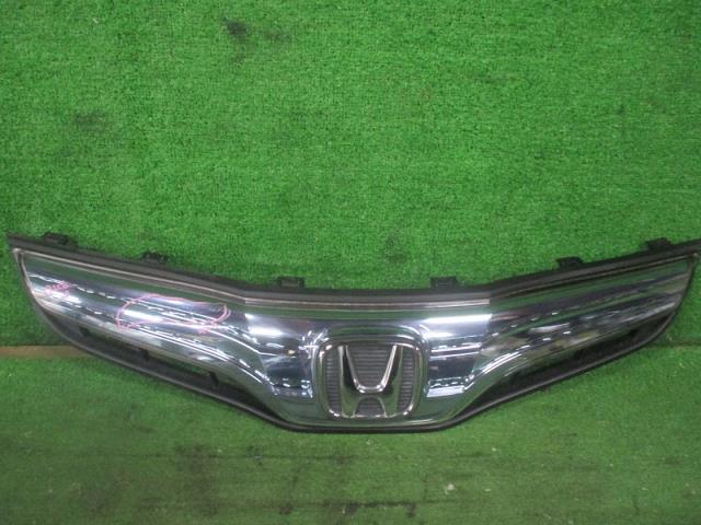 【中古】中古部品 フィット GP1 ラジエータグリル 【3500080000-231003000110400】
