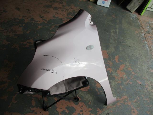 【中古】中古部品 ワゴンＲ MH34S 左ﾌﾛﾝﾄﾌｪﾝﾀﾞｰ 【3310190100-000244000710700】