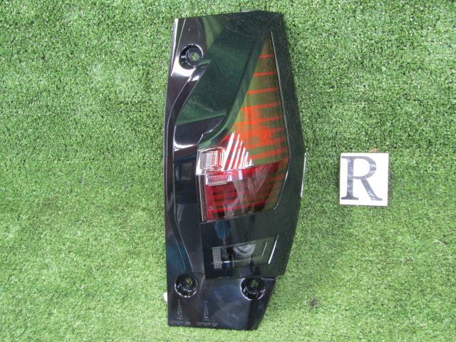 【中古】中古部品 サクラ B6AW 右ﾃｰﾙﾗﾝﾌﾟ 【3330200100-230310000015500】