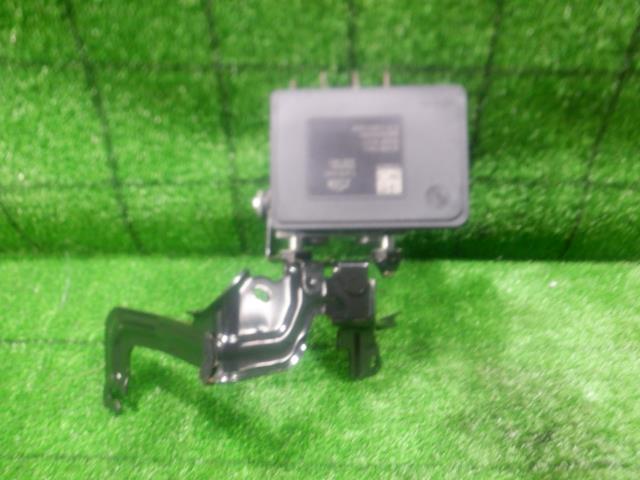 【中古】中古部品 デミオ DJ5FS ABSｱｸﾁｭｴｰﾀｰ 【3330420100-240226000342500】