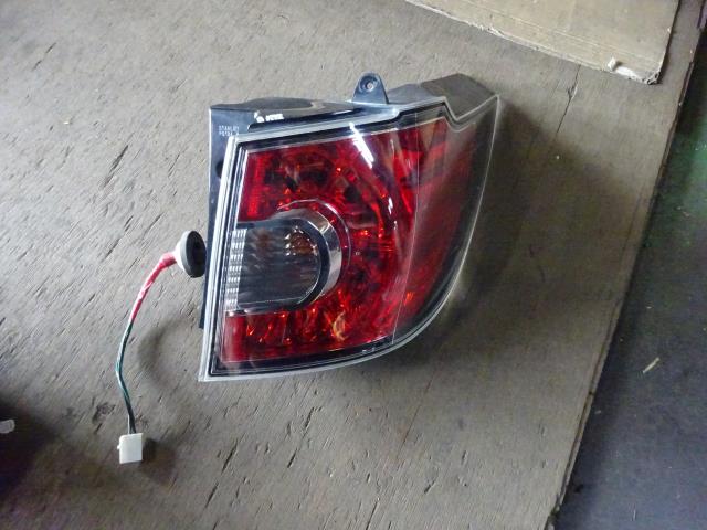 【新品未開封】MPV LY3P 後期 23S 純正 テールランプ スタンレー一式 新品未開封】MPV LY3P 後期 23S 純正 テールランプ スタンレー
