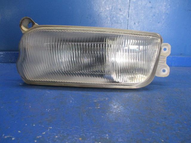 【中古】中古部品 ふそうトラクター FV60VJR 左ﾌｫｸﾞﾗﾝﾌﾟ 【3310270100-000013787110950】