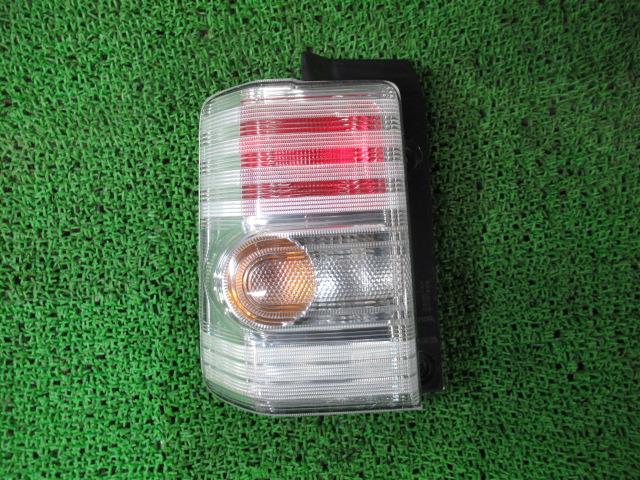 【中古】中古部品 ムーヴコンテ L575S 左ﾃｰﾙﾗﾝﾌﾟ 【3330540100-240304000715600】 4,497円
