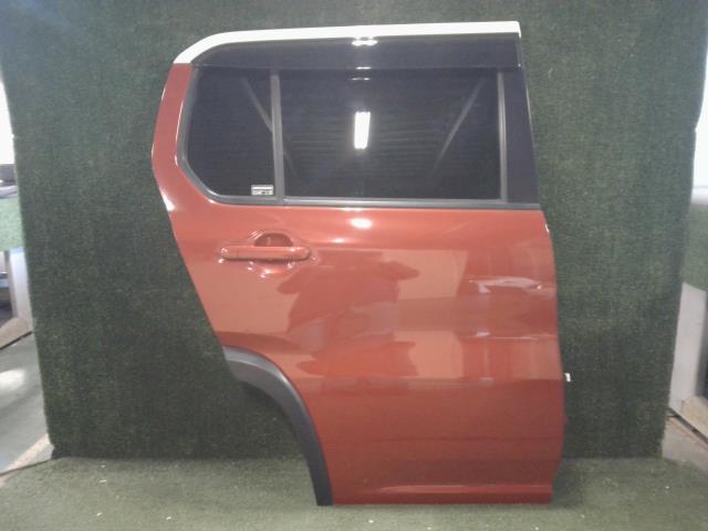 【中古】中古部品 ハスラー MR41S 右ﾘｱﾄﾞｱ 【3260460000-240229000613300】