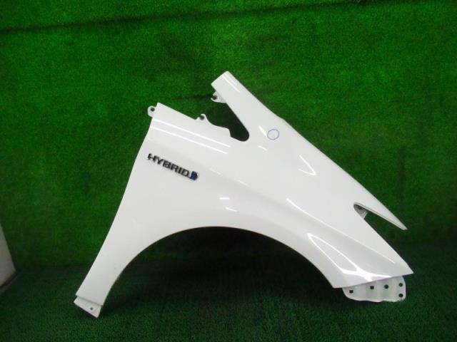 【中古】中古部品 プリウス ZVW30 右ﾌﾛﾝﾄﾌｪﾝﾀﾞｰ 【3330210100-000036035710600】