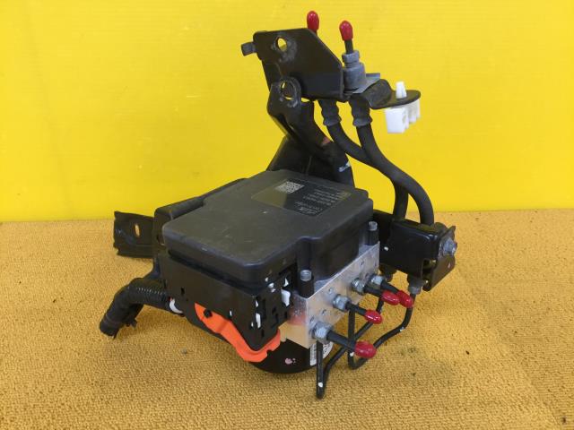 【中古】中古部品 エクシーガクロスオーバー７ YAM ABSｱｸﾁｭｴｰﾀｰ 【3330960100-000052204742500】