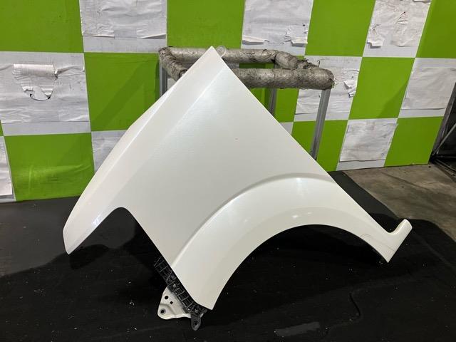 【中古】中古部品 Ｎ－ＢＯＸ JF1 左ﾌﾛﾝﾄﾌｪﾝﾀﾞｰ 【3330530100-000005223710700】