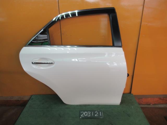 【中古】中古部品 マークＸ GRX130 右ﾘｱﾄﾞｱ 【3310120100-231222000513300】