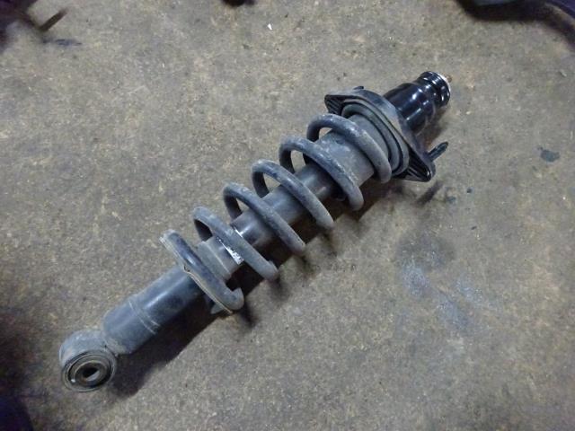 宮城 塩釜発中古 ストラットアブソーバーセット 社外品