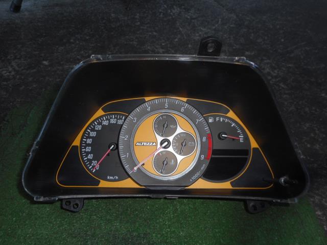 【中古】中古部品 アルテッツァ SXE10 スピードメーター 【3330190100-000063927261400】|e-cleマート