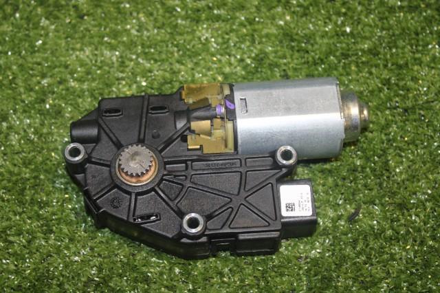 【中古】中古部品 フィアット 500 ﾙｰﾌ･ﾄｯﾌﾟ類 【3330950100-000031571017520】