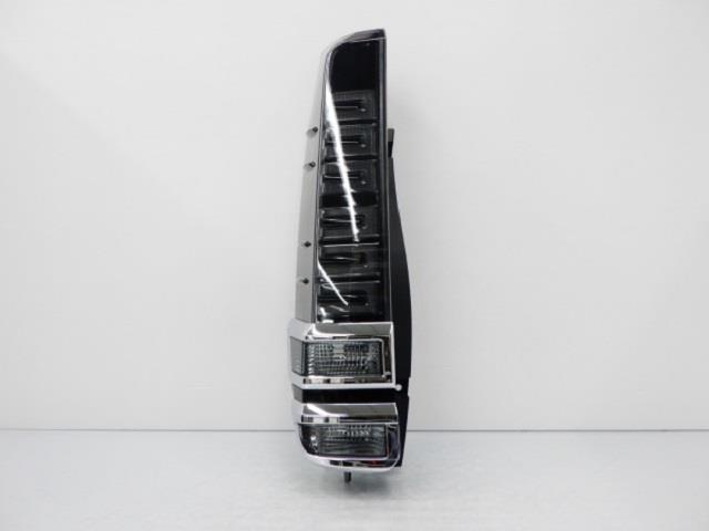 【中古】再生部品 ヴォクシー ZRR80W 左ﾃｰﾙﾗﾝﾌﾟ 【3380010000-240315501015600】 14,861円